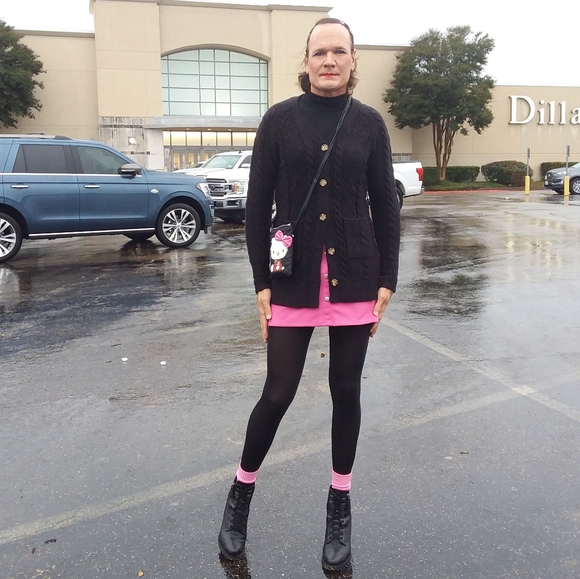 Complete Outfits - Picture 6 of 16